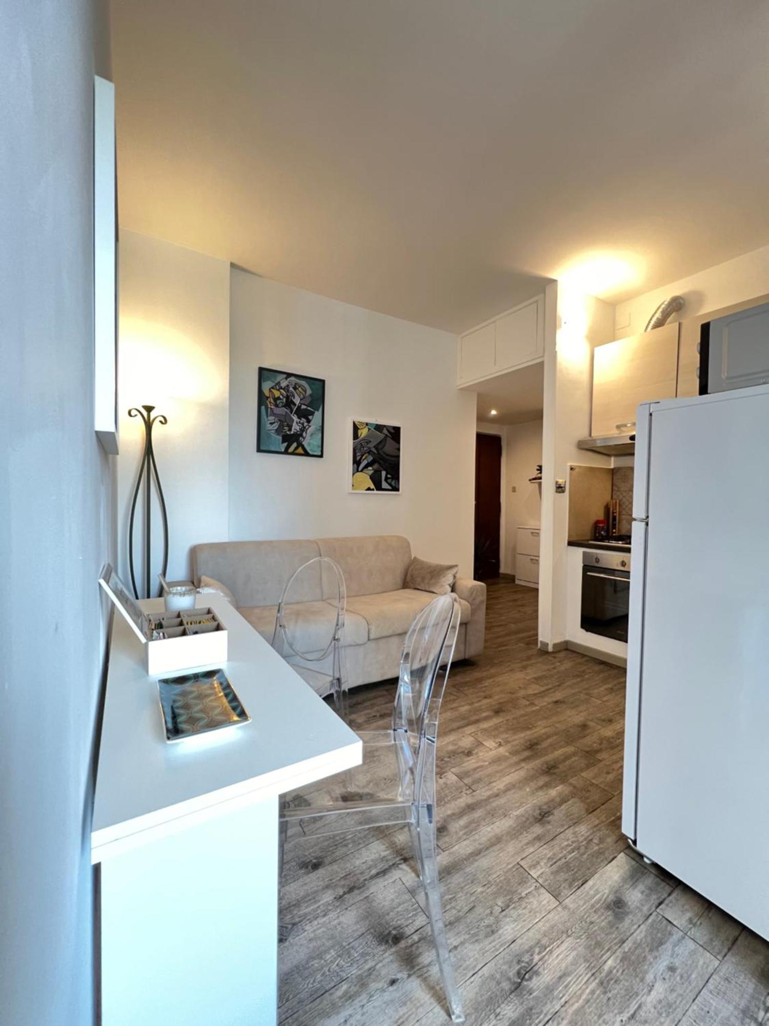 Sweet Acaia - San Giovanni Apartment Rom